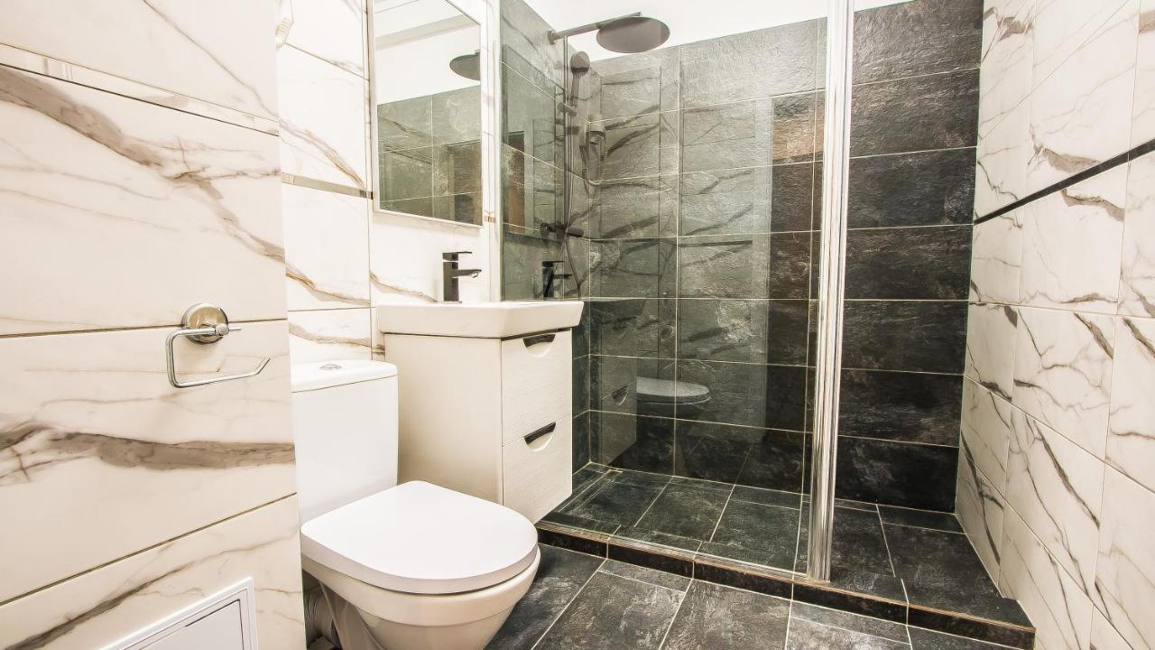 Iancului Aparthotel Bukarest Exteriör bild